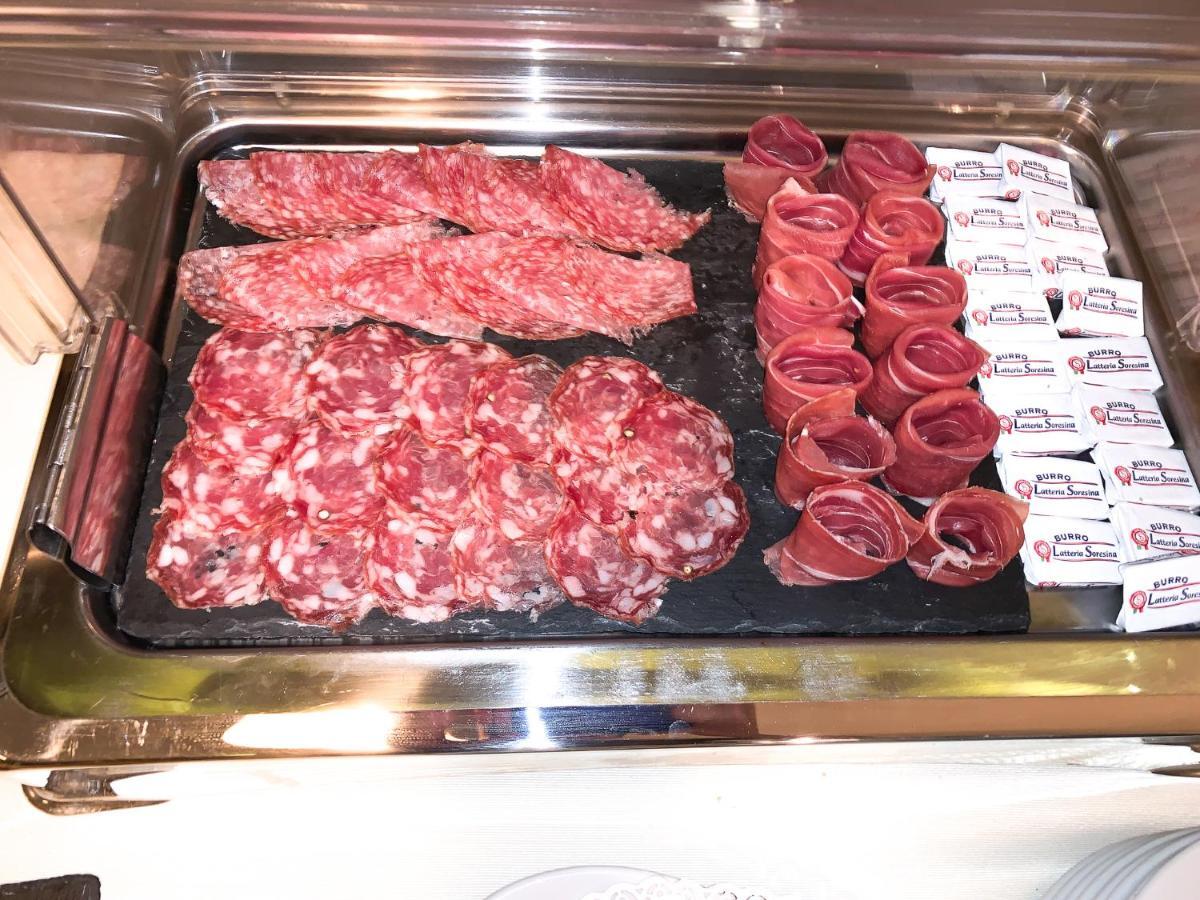 马萨尼尔洛豪华酒店 卡索里亚 外观 照片