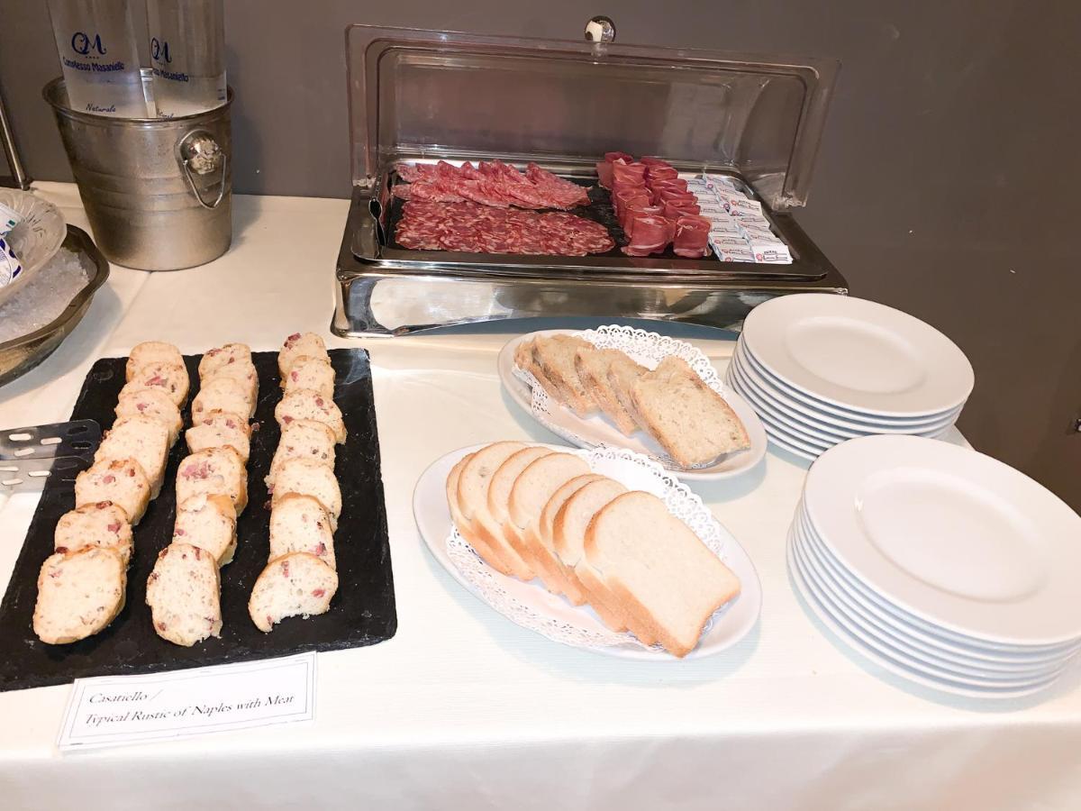 马萨尼尔洛豪华酒店 卡索里亚 外观 照片